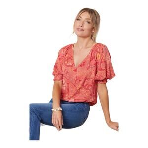 Evereve Camryn Gathered V-Neck Blouse